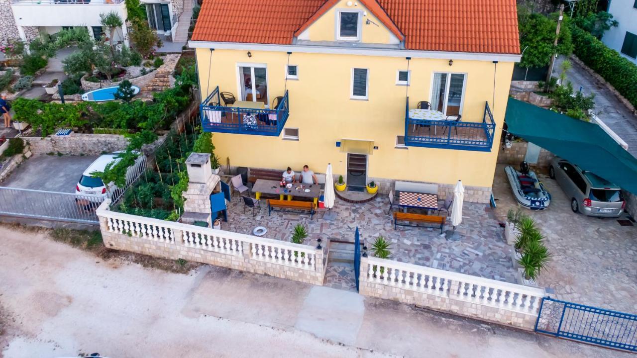 Planikovica Apartments Трогир Экстерьер фото
