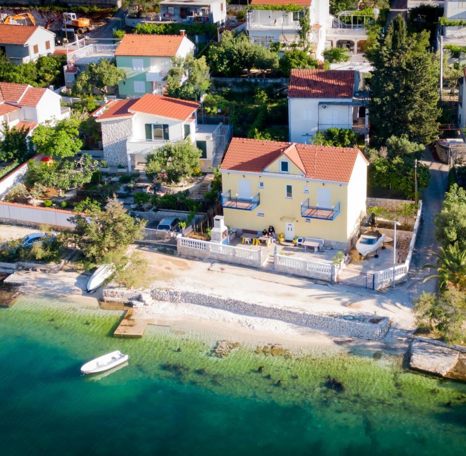 Planikovica Apartments Трогир Экстерьер фото